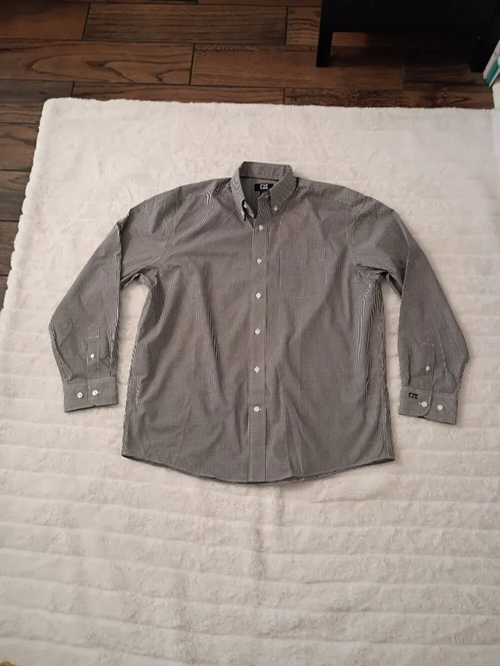 Cutter & Buck Button Down - Picture 5 of 8
